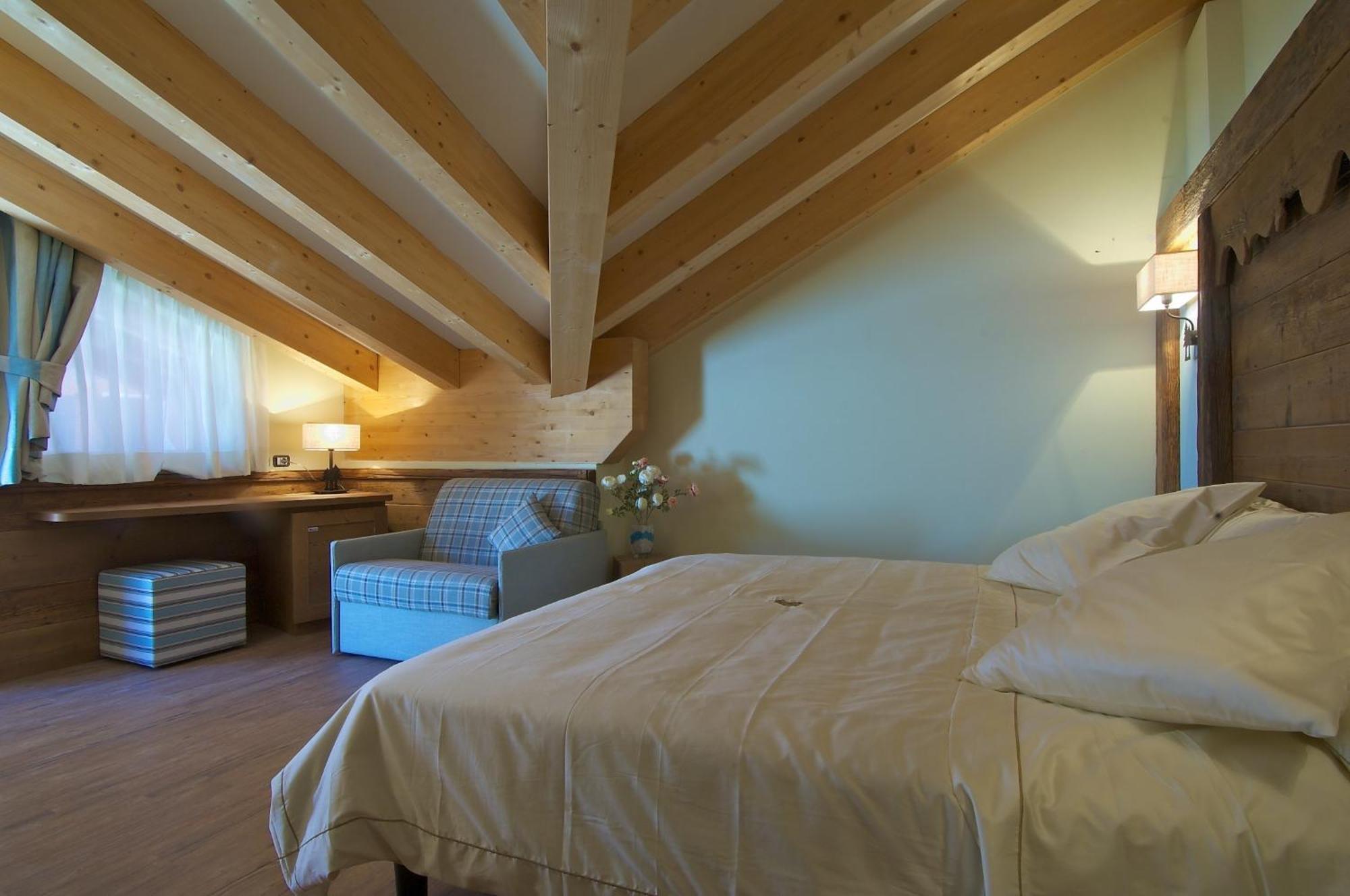 Hotel Garni Vittoria Fiera Di Primiero